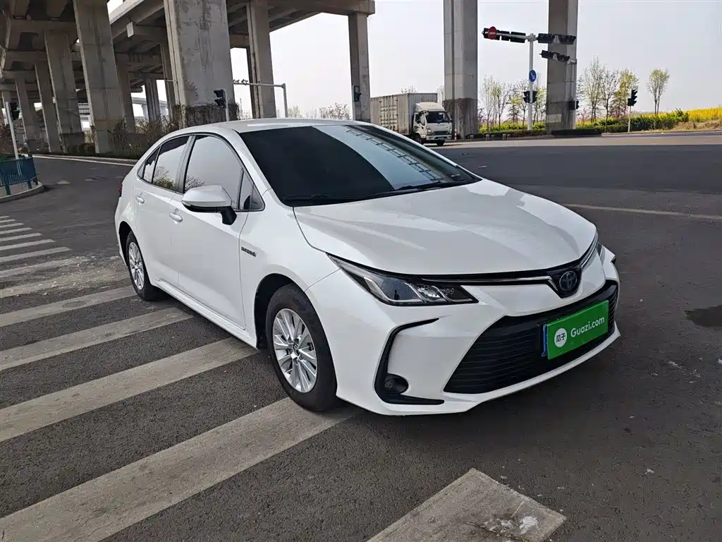 Toyota Corolla 2021 — фото 4