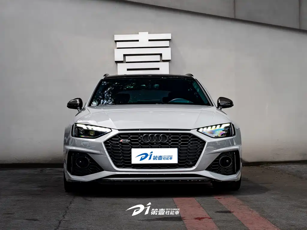 Audi RS 4 2021