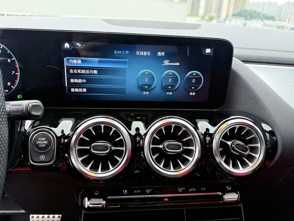 Mercedes-Benz GLA AMG 2021 — фото 9