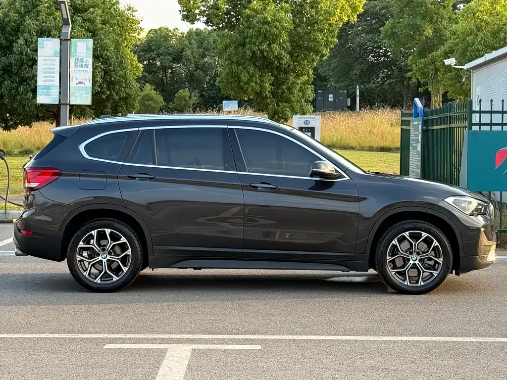 BMW X1 2022 — фото 4