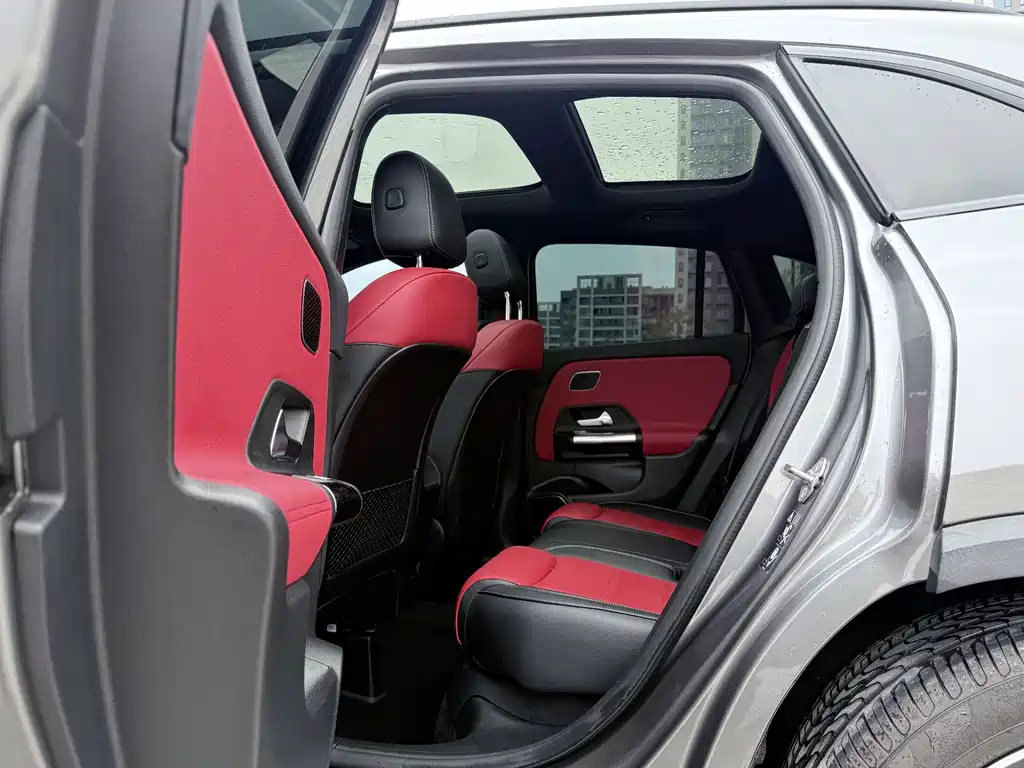 Mercedes-Benz GLA AMG 2021 — фото 7