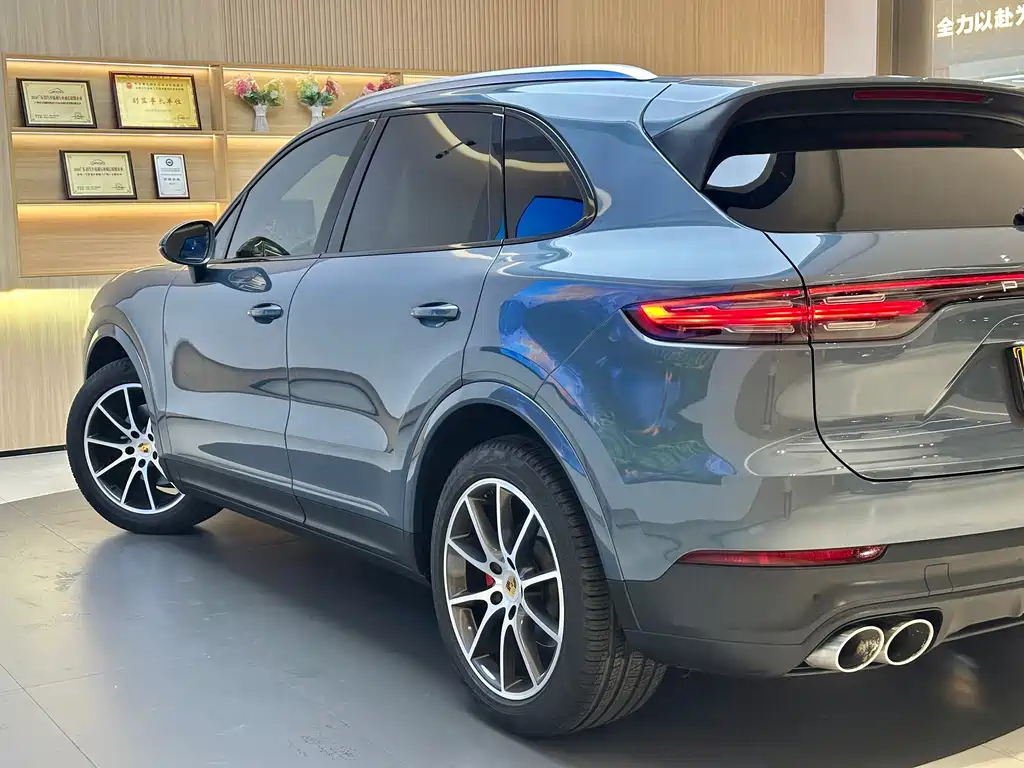 Porsche Cayenne 2018 — фото 4