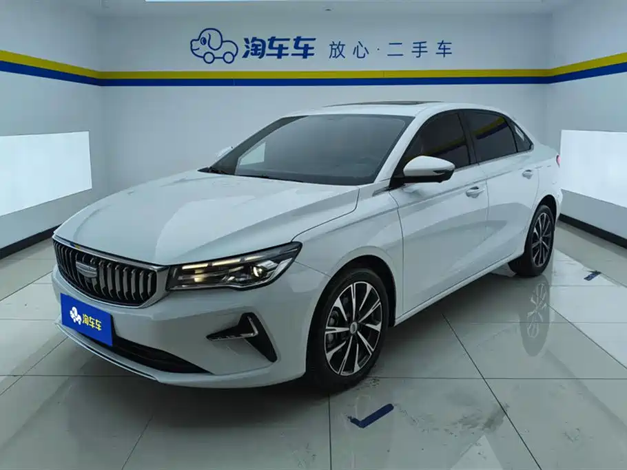 Geely Emgrand 2025 — фото 1