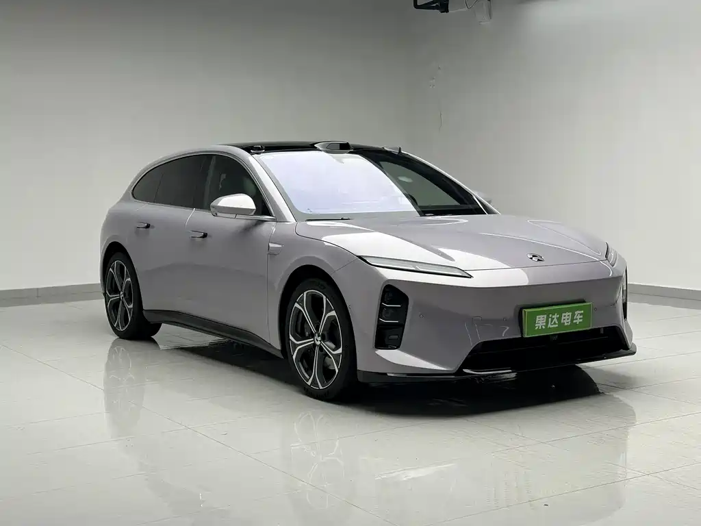 NIO ET5T 2025