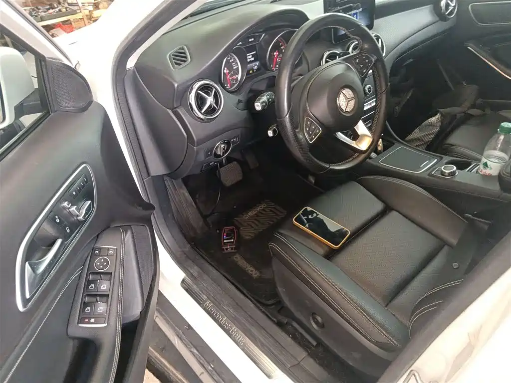 Mercedes-Benz GLA 2018 — фото 12