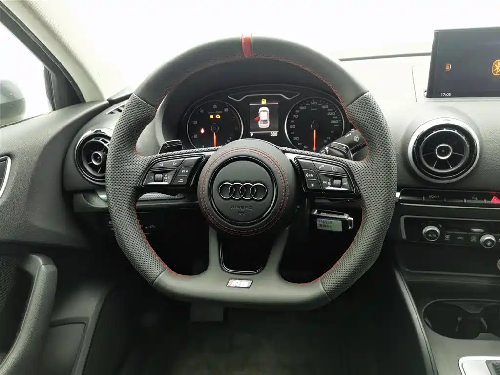 Audi A3 2016 — фото 11
