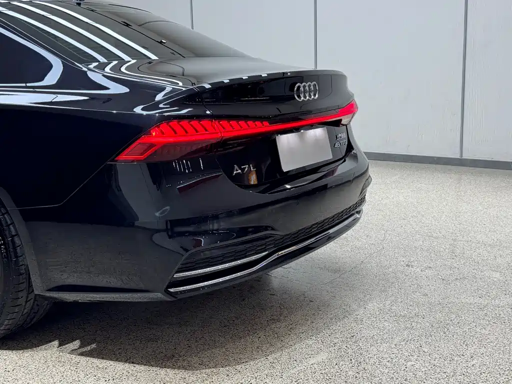 Audi A7L 2023 — фото 34