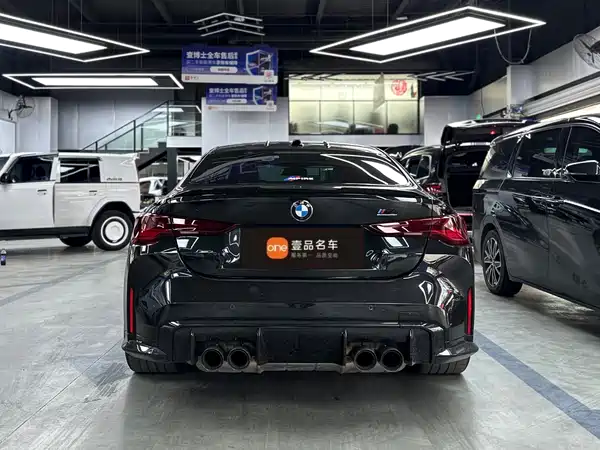 BMW M4 2023