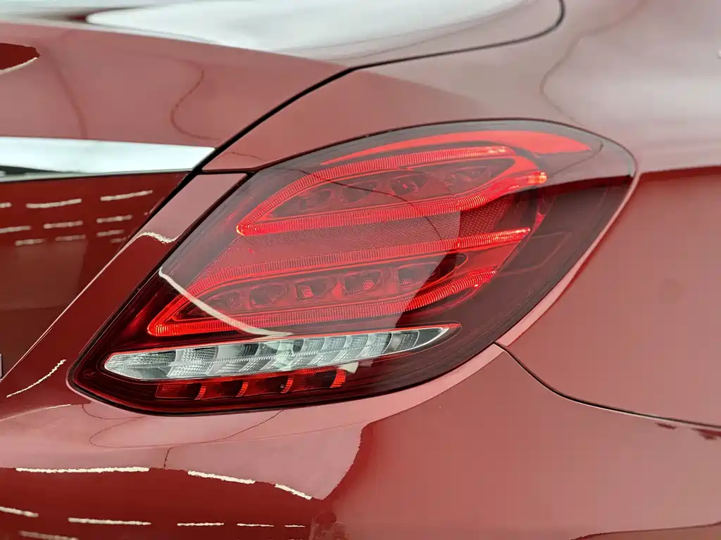 Mercedes-Benz C-Class 2018 — фото 15