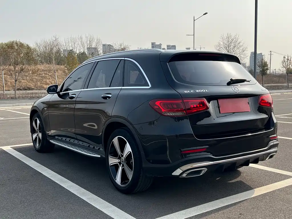 Mercedes-Benz GLC 2022 — фото 18