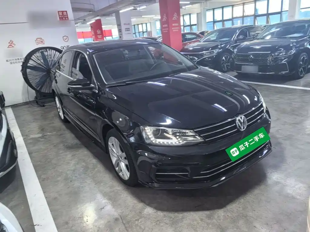 Volkswagen Sagitar 2019