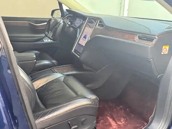 Tesla Model X 2017