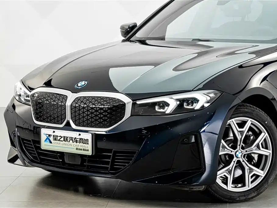 BMW i3 2025 — фото 2