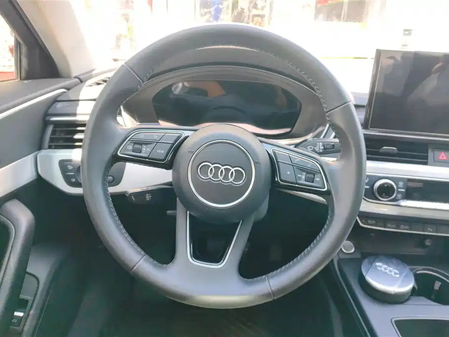 Audi A4L 2021 — фото 15