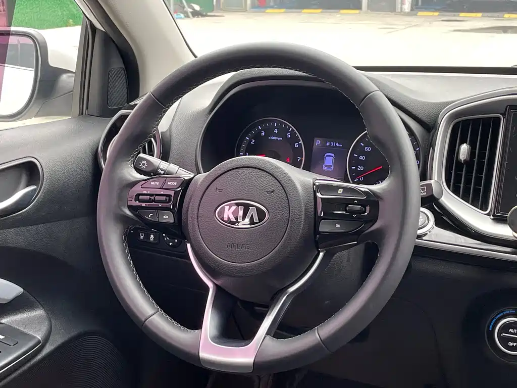 Kia KX1 2020 — фото 17