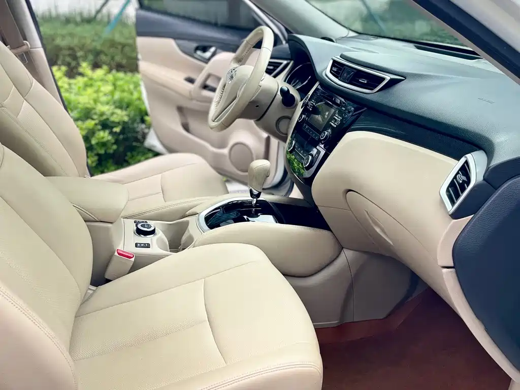 Nissan X-Trail 2015 — фото 9