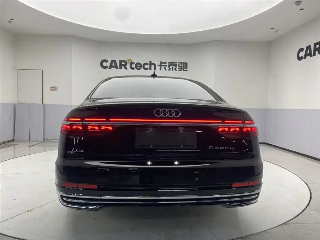 Audi A8 2022 — фото 6