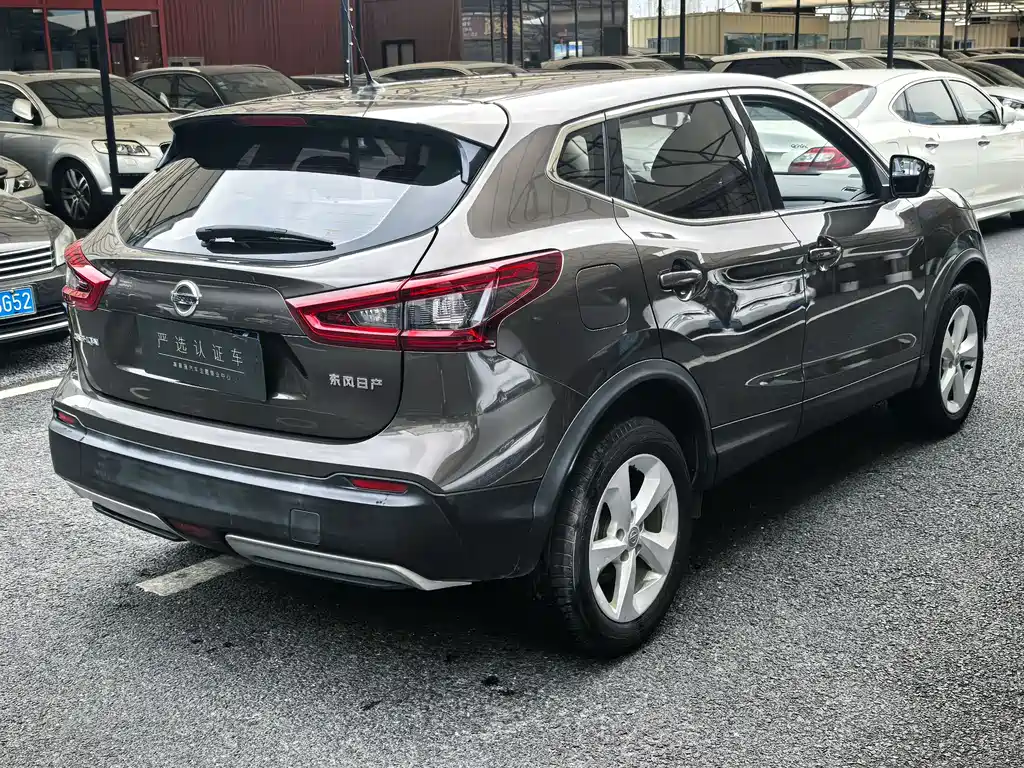 Nissan Qashqai 2022 — фото 2