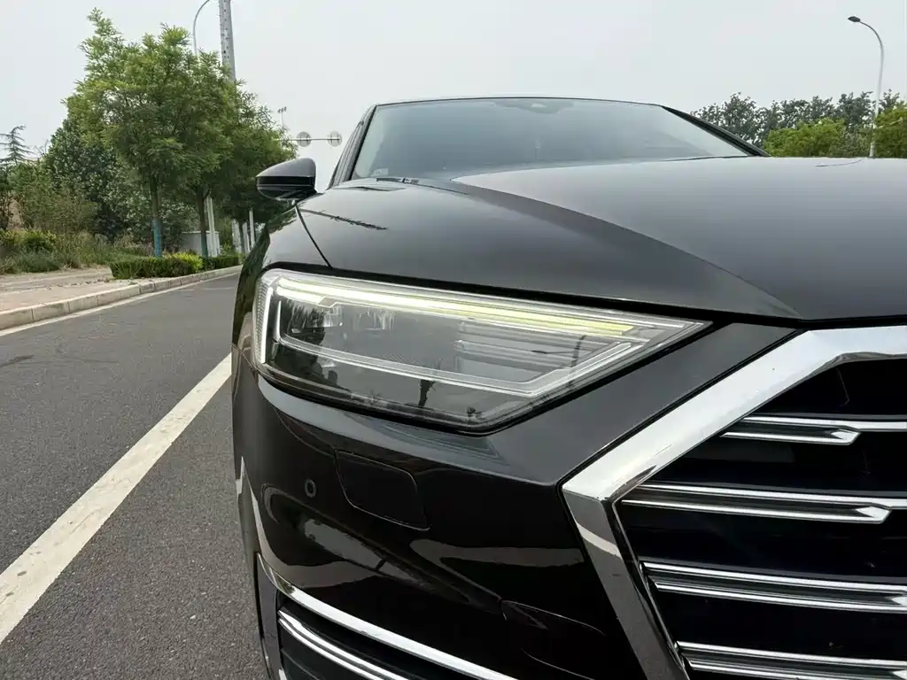 Audi A8 2020 — фото 18