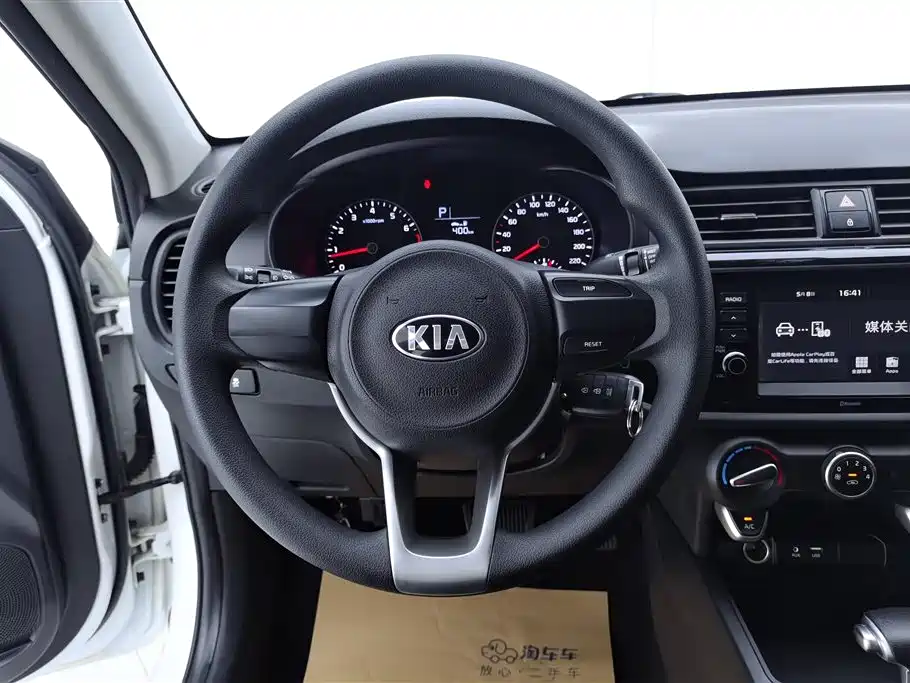 Kia K2 2018 — фото 15