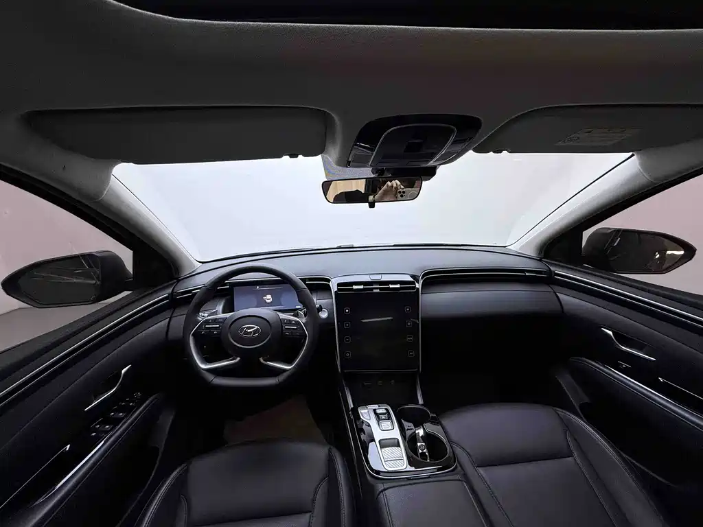 Hyundai Tucson 2023 — фото 4