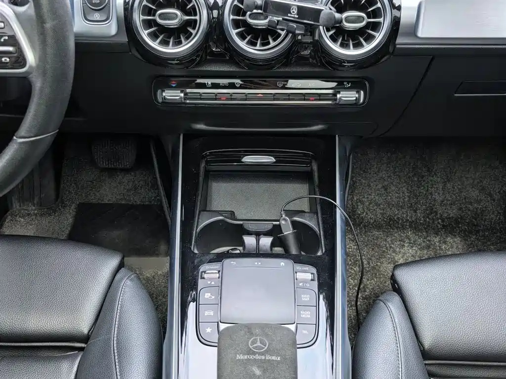 Mercedes-Benz GLB 2021 — фото 7