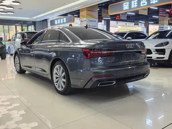 Audi A6L 2022