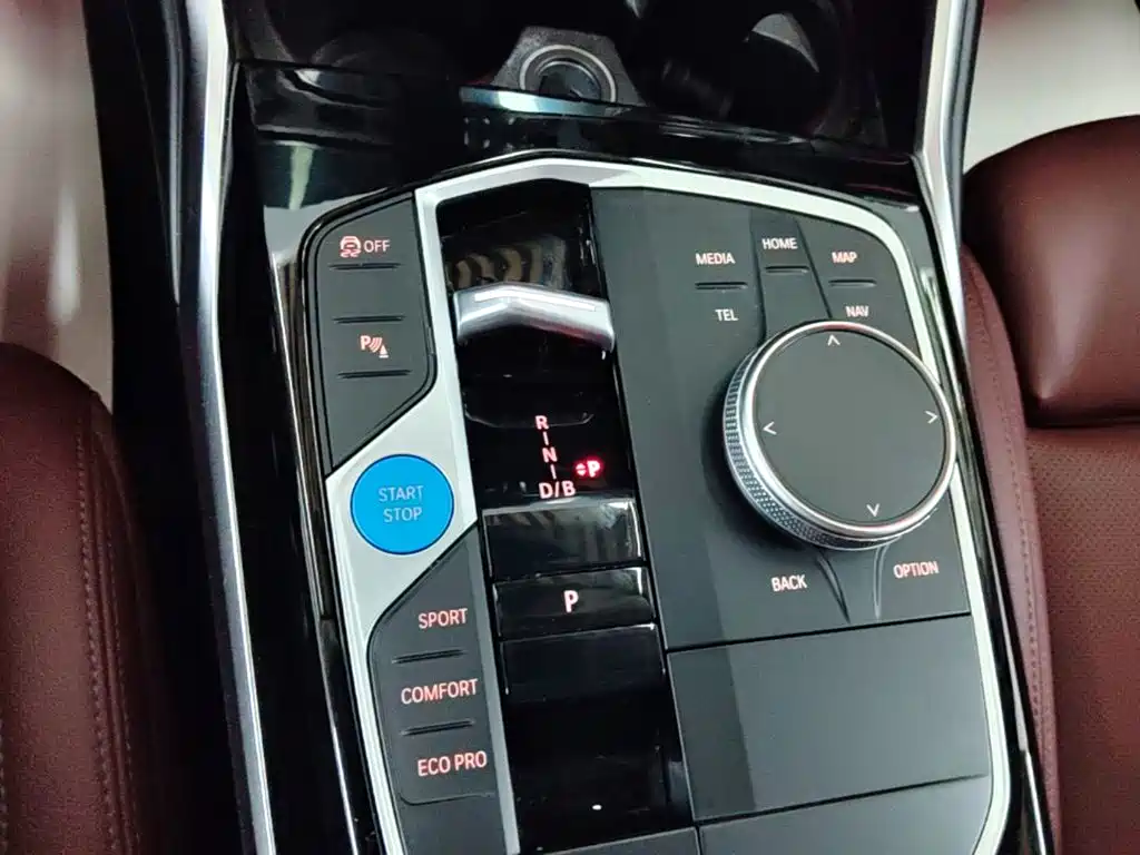 BMW i3 2023 — фото 14