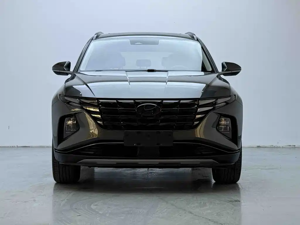 Hyundai Tucson 2023 — фото 2