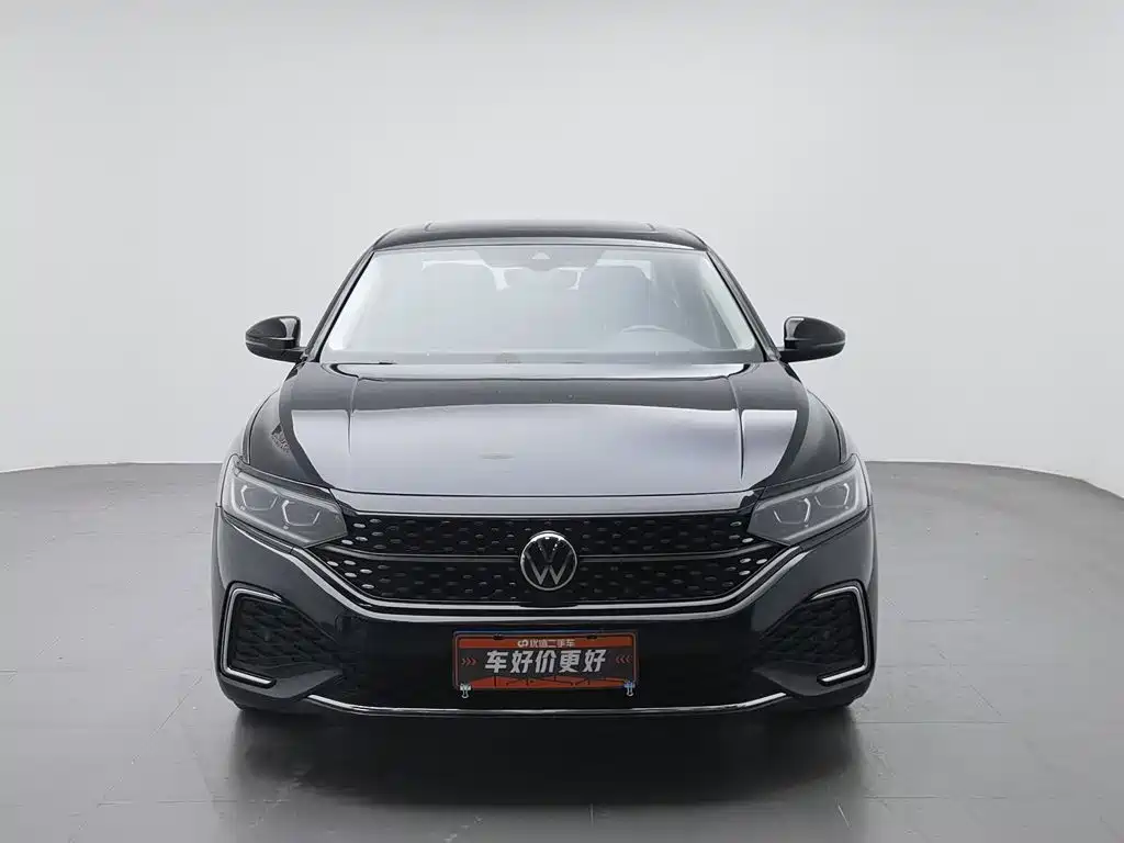 Volkswagen Passat 2022
