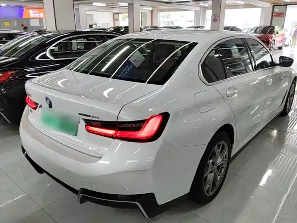 BMW i3 2023