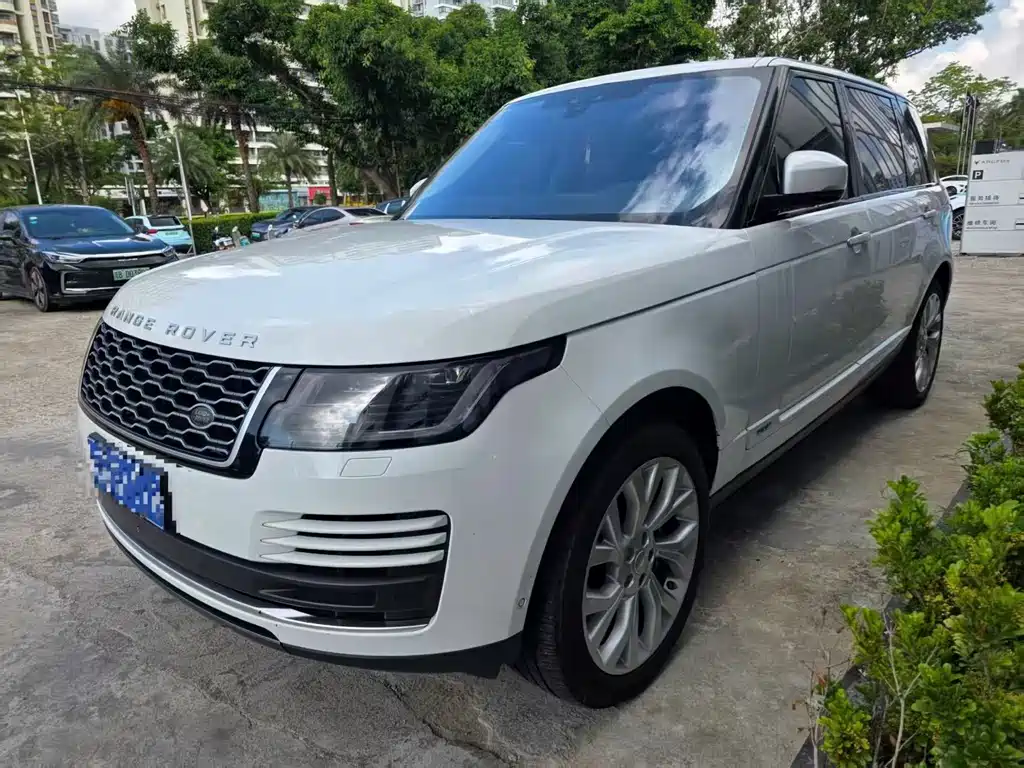 Land Rover Range Rover 2018 — фото 1