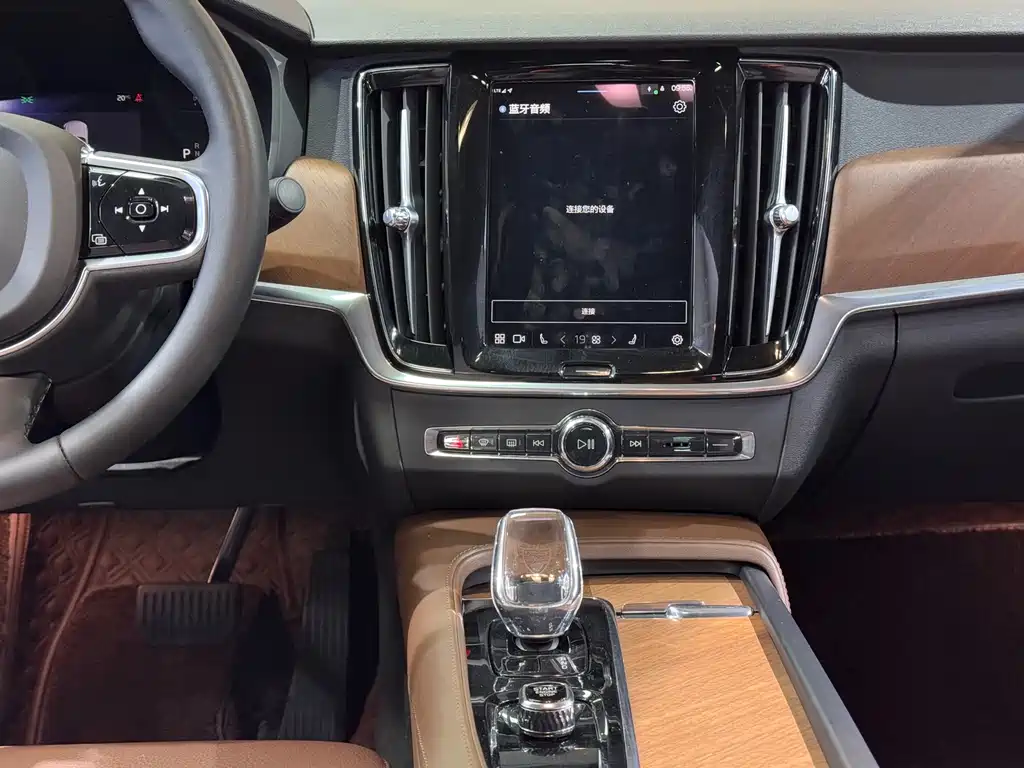 Volvo S90 2023 — фото 12