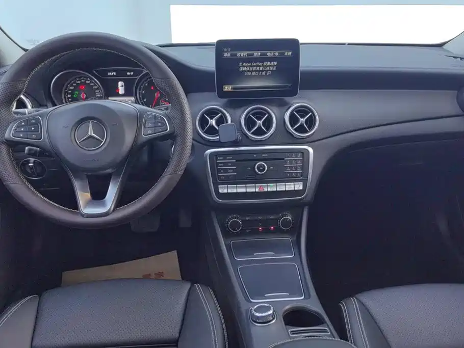 Mercedes-Benz GLA 2018 — фото 12