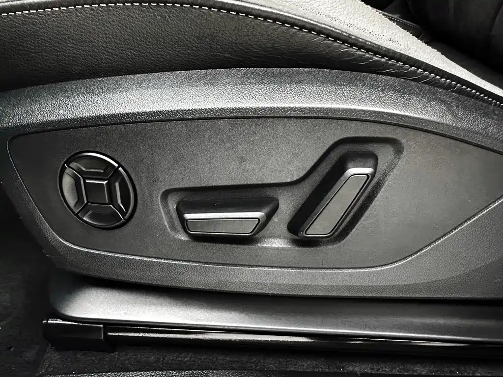 Audi Q3 2022 — фото 24