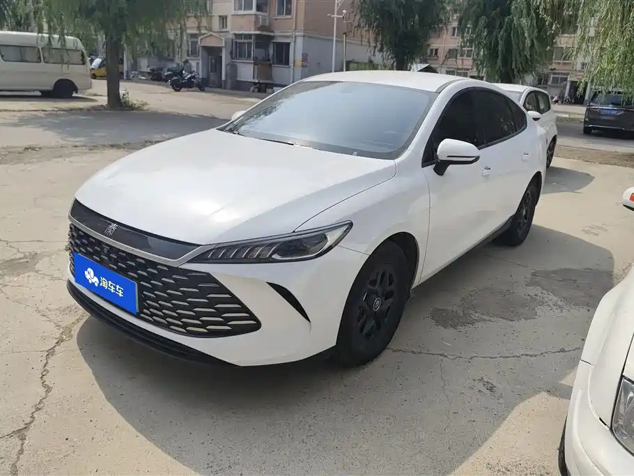 BYD Qin PLUS 2025 — фото 1