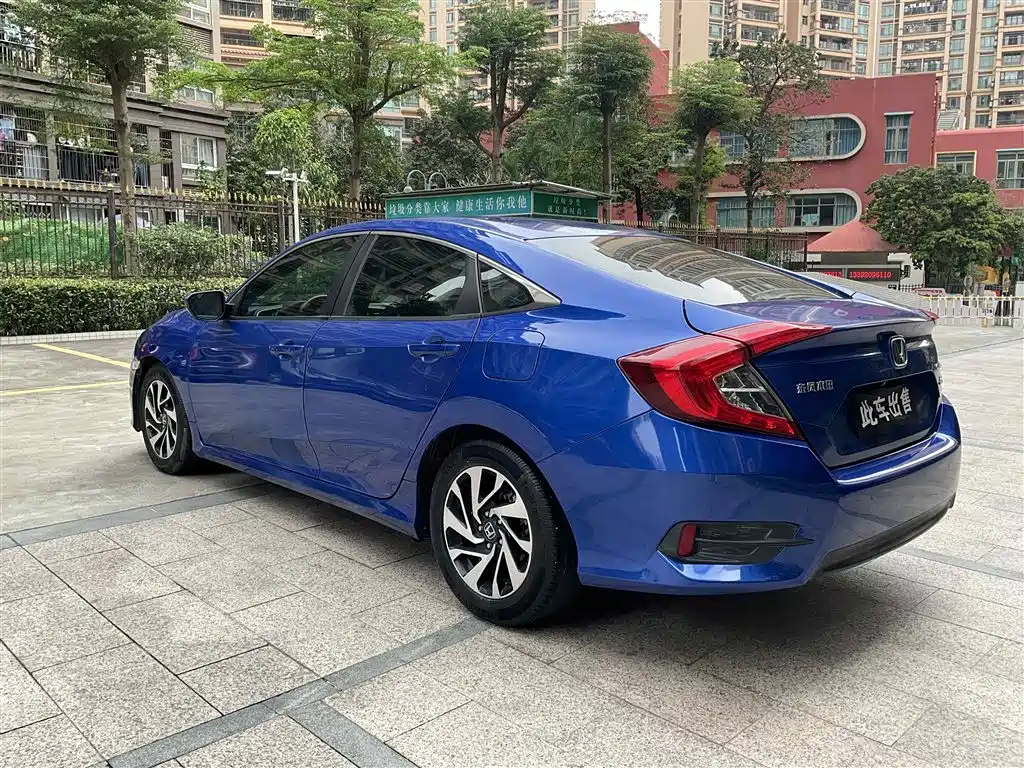Honda Civic 2019 — фото 13