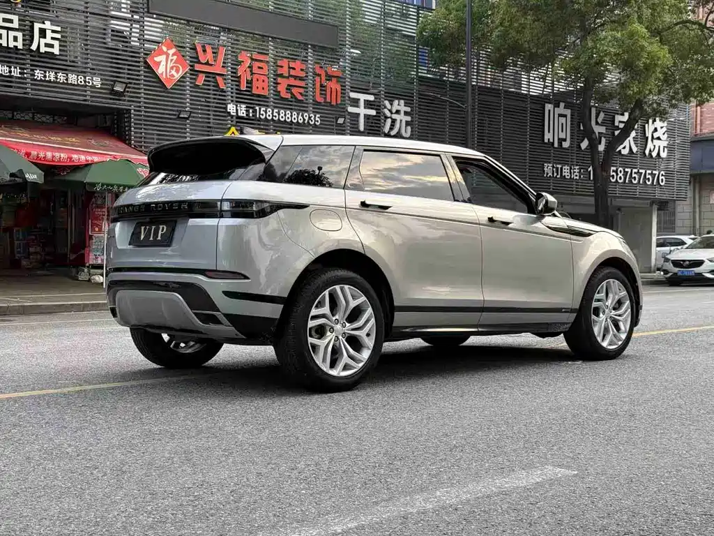 Land Rover Evoque 2023 — фото 6