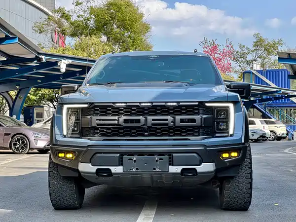 Ford F-150 Raptor 2023
