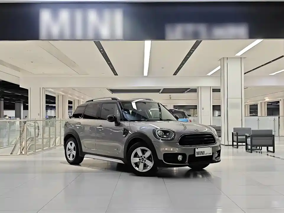 MINI Countryman 2019 — фото 20