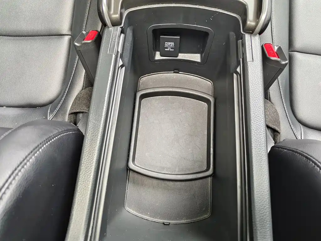 Honda Accord 2023 — фото 12
