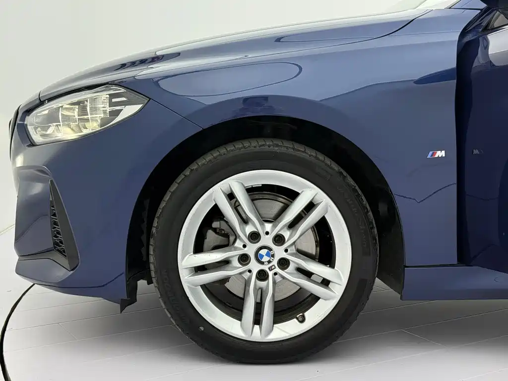 BMW 1 Series 2022 — фото 22