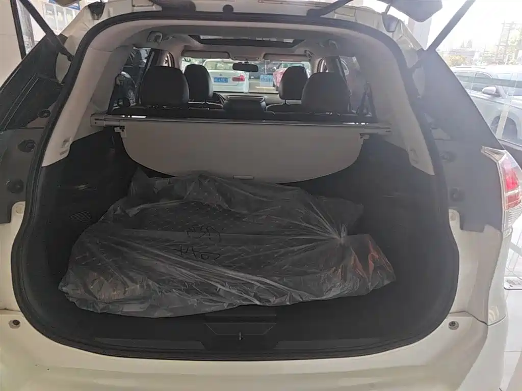 Nissan X-Trail 2016 — фото 18