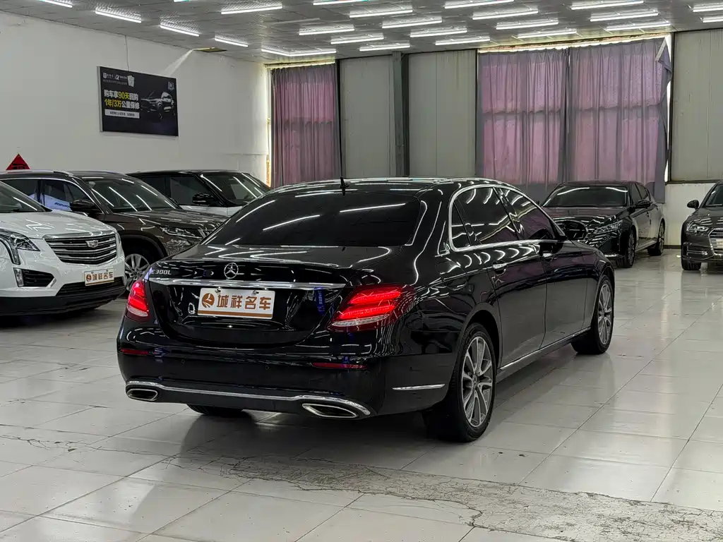 Mercedes-Benz E-Class 2017 — фото 8