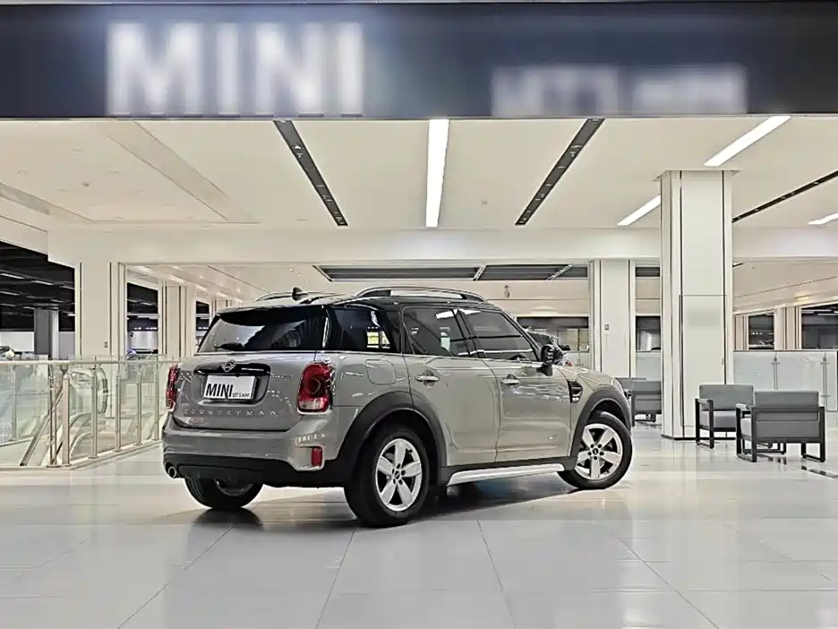 MINI Countryman 2019 — фото 22