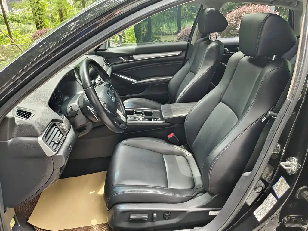 Honda Accord 2023 — фото 16