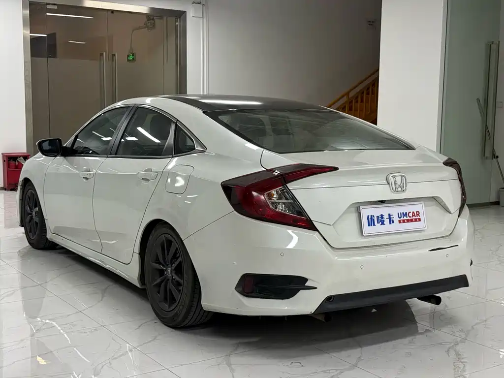 Honda Civic 2020 — фото 4