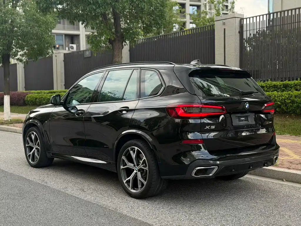 BMW X5 2020 — фото 14