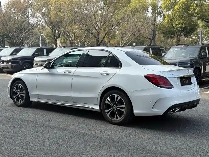 Mercedes-Benz C-Class 2019 — фото 11