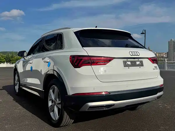 Audi Q3 2021